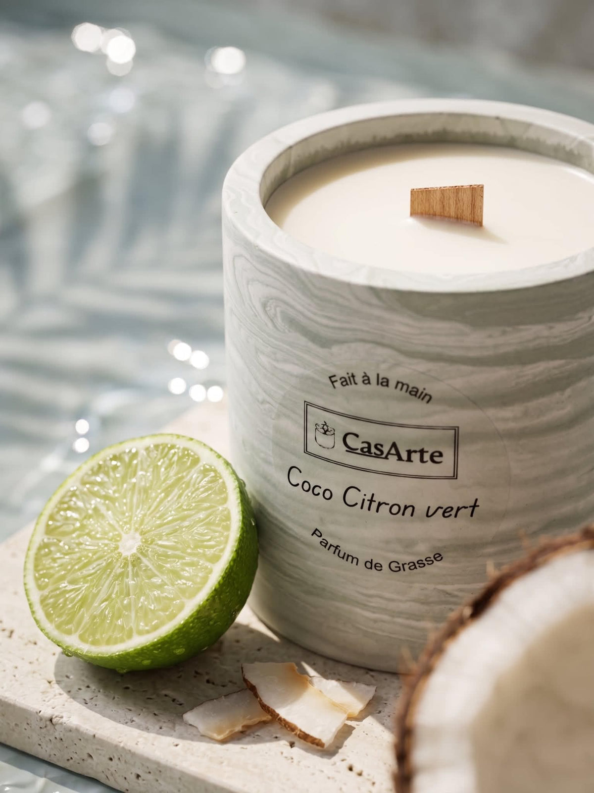 Bougie artisanale Coco Citron Vert Casarte avec mèche en bois
